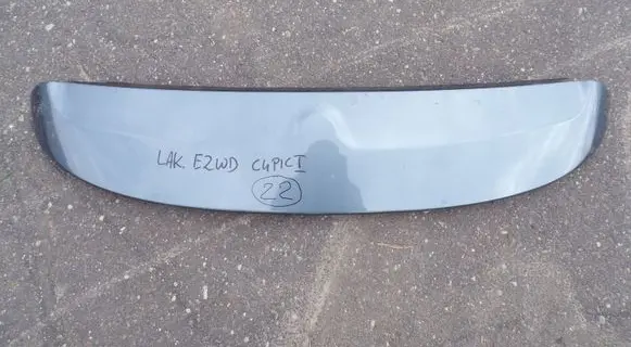 Tailgate/trunk spoiler