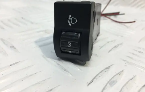 Ford Ranger Headlight level height control switch UR79666FO
