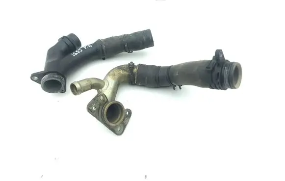 Land Rover Evoque II Engine coolant pipe/hose K8D28A512CB K8D28555BA