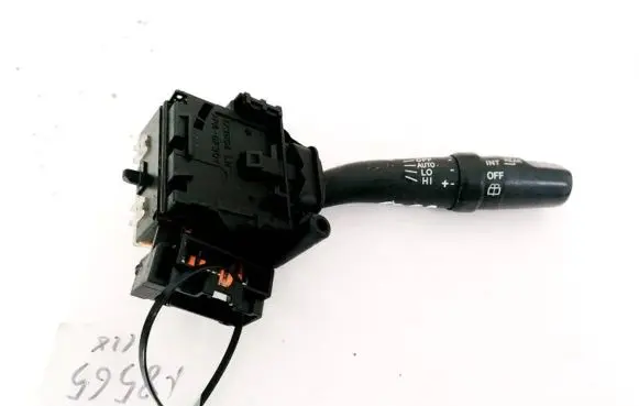 Toyota Avensis T250 Wiper control stalk 173654LH