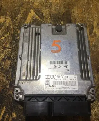Audi A5 8T 8F Engine control unit/module ECU