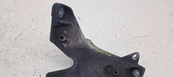 Audi A4 S4 B6 8E 8H Engine mounting bracket 8E0199308P