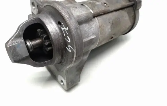 Ford Focus Starter motor AV6N11000GB