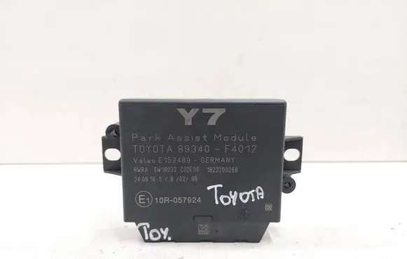 Toyota C-HR I Parking PDC control unit/module 89340F4012 1823200268 E152489