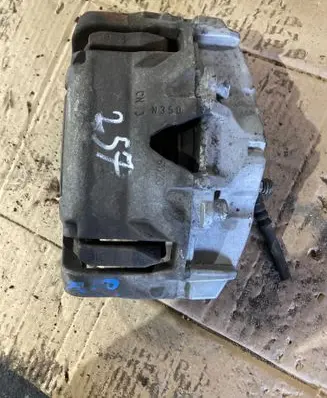 Volvo XC70 Front brake caliper 