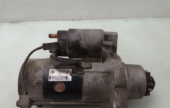 Nissan Primera Starter motor 23300