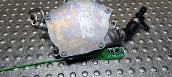 Audi A8 S8 D4 4H Vacuum pump 07L145100F S26383182