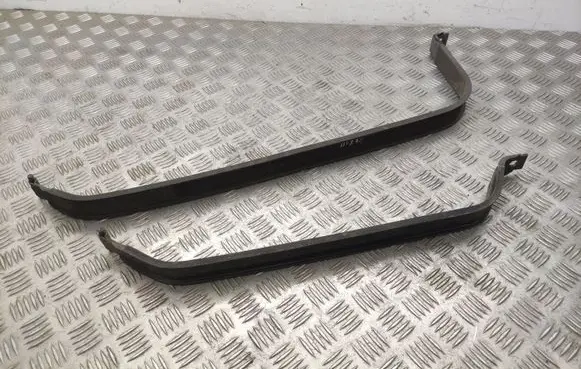 KIA Sorento Fuel tank mounting bracket 