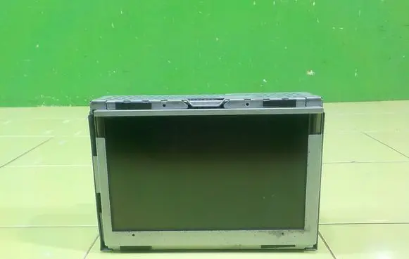 Land Rover Freelander 2 - LR2 Radio/CD/DVD/GPS head unit 6H5210E889AC