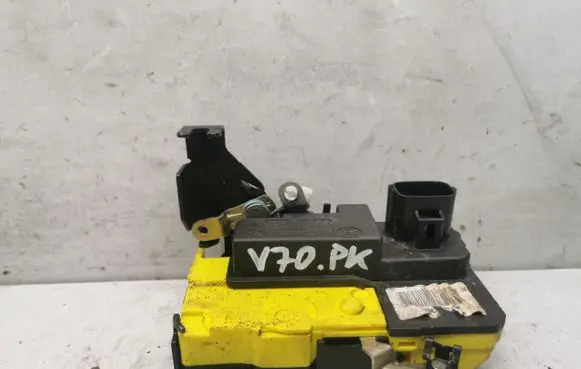 Volvo V70 Front door lock