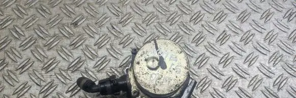 Nissan Note (E11) Vacuum pump