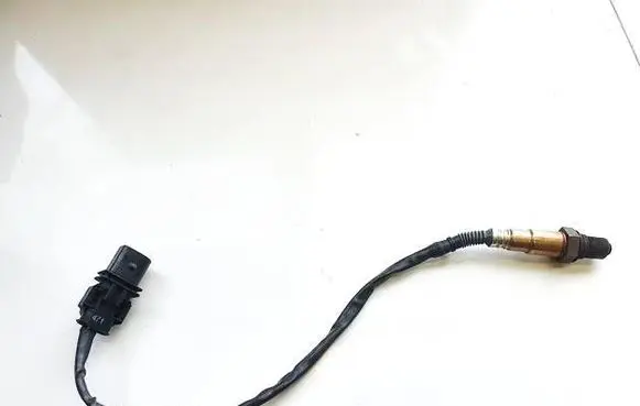 Volkswagen Touareg I Lambda probe sensor 059906262 0281004174