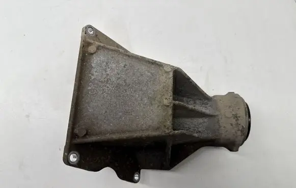 BMW X1 E84 Driveshaft support bearing bracket 7575061
