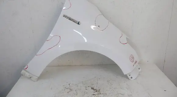Toyota Yaris XP210 Fender BLOTNIKYARIS