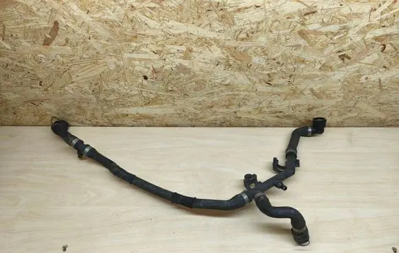 BMW 7 F01 F02 F03 F04 Engine coolant pipe/hose 7619706 761970601