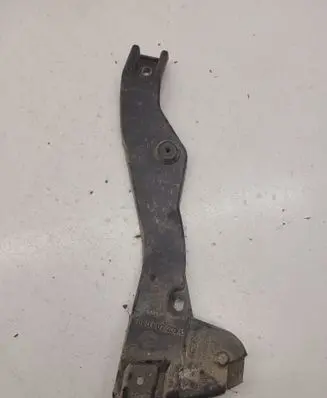 Audi A4 S4 B7 8E 8H Front bumper mounting bracket 8E0807203B