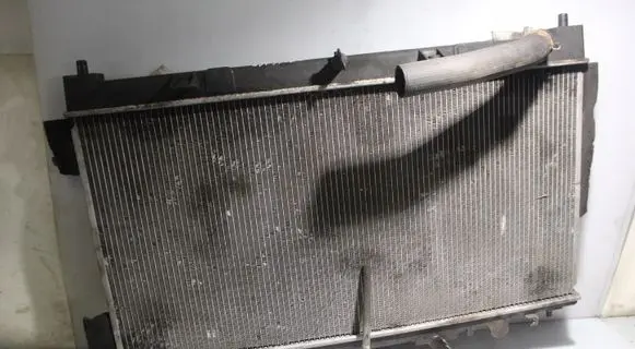 Mazda 6 Coolant radiator