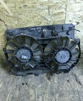 Lexus IS 220D-250-350 Radiator cooling fan shroud