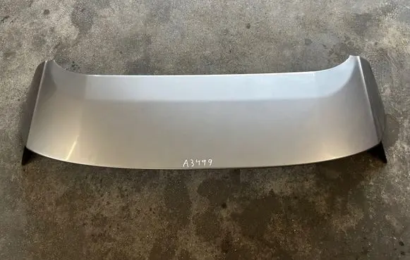 Tailgate/trunk spoiler