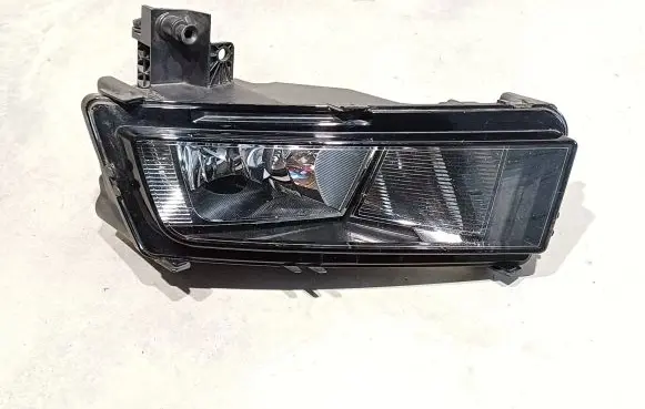 Volkswagen Touran III Front fog light 5TA941661
