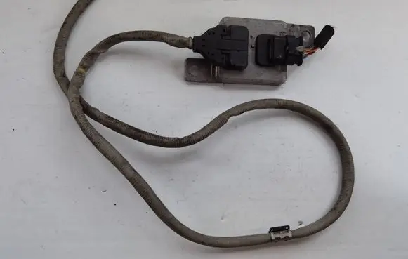Volkswagen Sharan Lambda probe sensor 03L907807AE 5WK96737A 14082800173