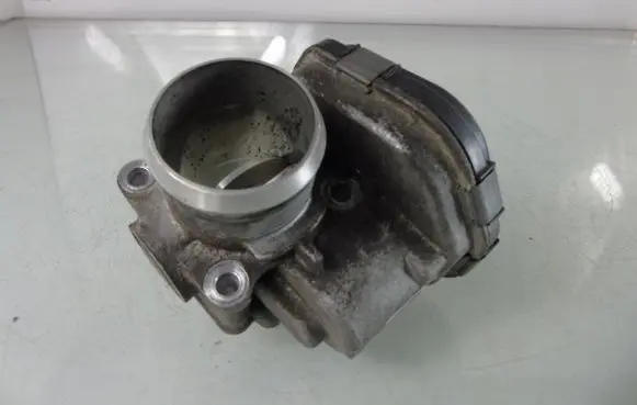 Volvo C30 Throttle valve