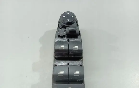 BMW 5 F10 F11 Electric window control switch 9238235