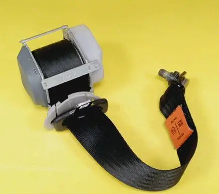 Alfa Romeo 147 Rear seatbelt 049104
