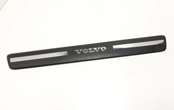 Volvo XC60 Front sill trim cover 31349213