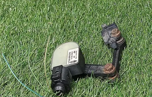 Audi Q7 4L Yaw turn rate sensor 1T0907503 7L6616213