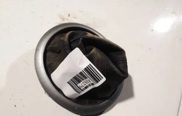 Suzuki Swift I Gear shifter surround trim plastic 