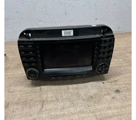 Mercedes-Benz E W211 Screen/display/small screen A2208702389