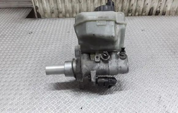 Volkswagen PASSAT B6 Master brake cylinder 03350886771