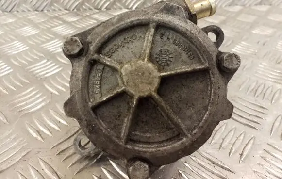 BMW 5 E39 Vacuum pump 2249939 024375 96110885