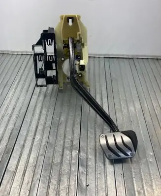 BMW X5 F15 Brake pedal 6791900 4010403B
