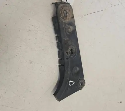 Audi A6 S6 C5 4B Front bumper mounting bracket 4B0807284B