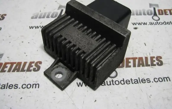 Mitsubishi Carisma Glow plug pre-heat relay 7700115078