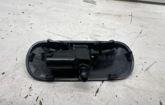 Audi A4 S4 B9 8W Windshield washer spray nozzle 8W0955988A