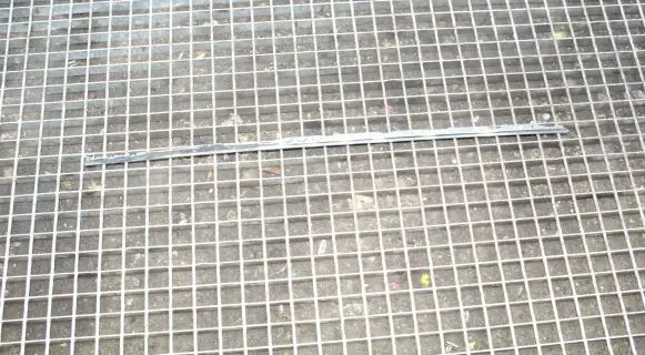 Mercedes-Benz E A207 Front door card panel trim