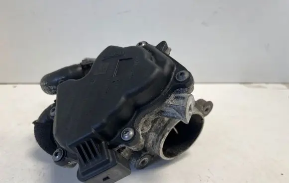 Skoda Superb B8 (3V) Throttle body valve Lf00078 AaV11002044