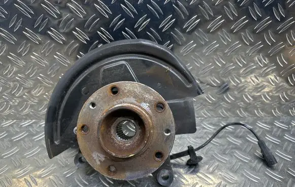 Renault Zoe Front wheel hub 400151605R