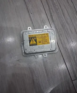 Citroen C4 Grand Picasso Xenon control unit/module 5DV009000
