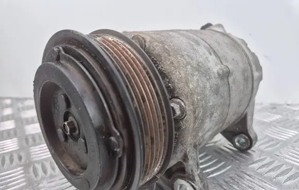 BMW 2 F45 Air conditioning (A/C) compressor (pump) 6811436