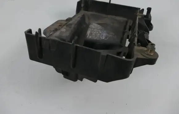 Skoda Fabia Mk1 (6Y) Battery box tray 6Q0915331A