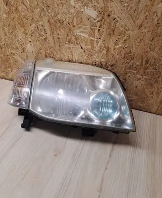 Nissan X-Trail T30 Headlight/headlamp SAE15Y202
