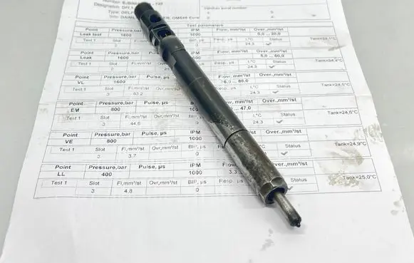 Mercedes-Benz E W211 Fuel injector A6460700987 EJBR04201D