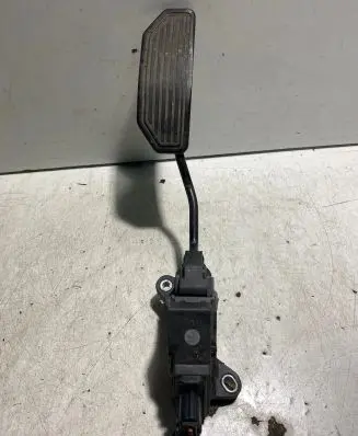 Toyota Auris 150 Accelerator throttle pedal 7811002030 47245756850 07253A6850