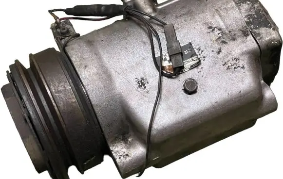 BMW 6 E24 Air conditioning (A/C) compressor (pump) 1367374 0471007640