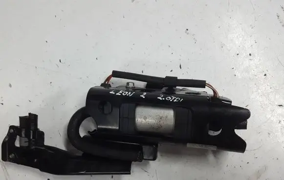 Seat Leon (1P) Fuel injection high pressure pump 1K0906089AXAUTOPX 1K0906089A
