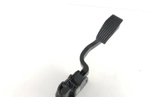 Opel Combo D Accelerator throttle pedal 51831864 402324 0280755157